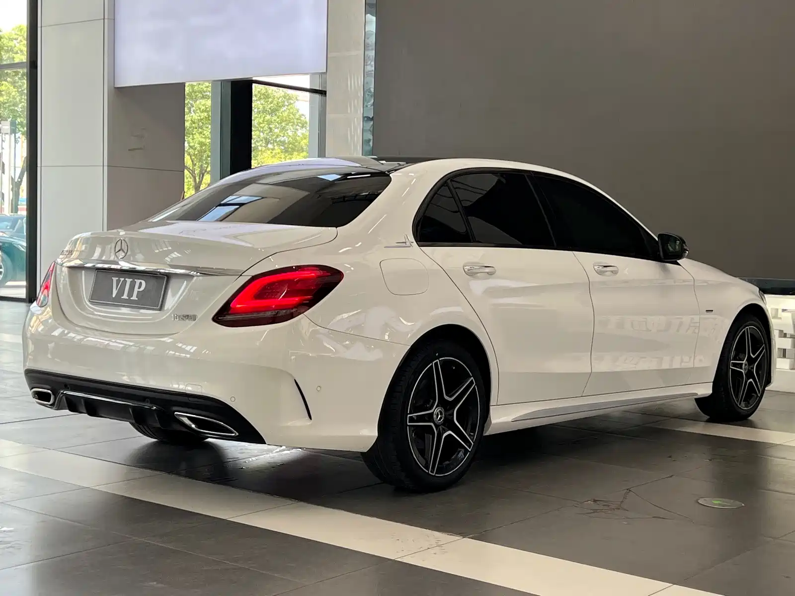 Фото 4 - Mercedes-Benz C-Class