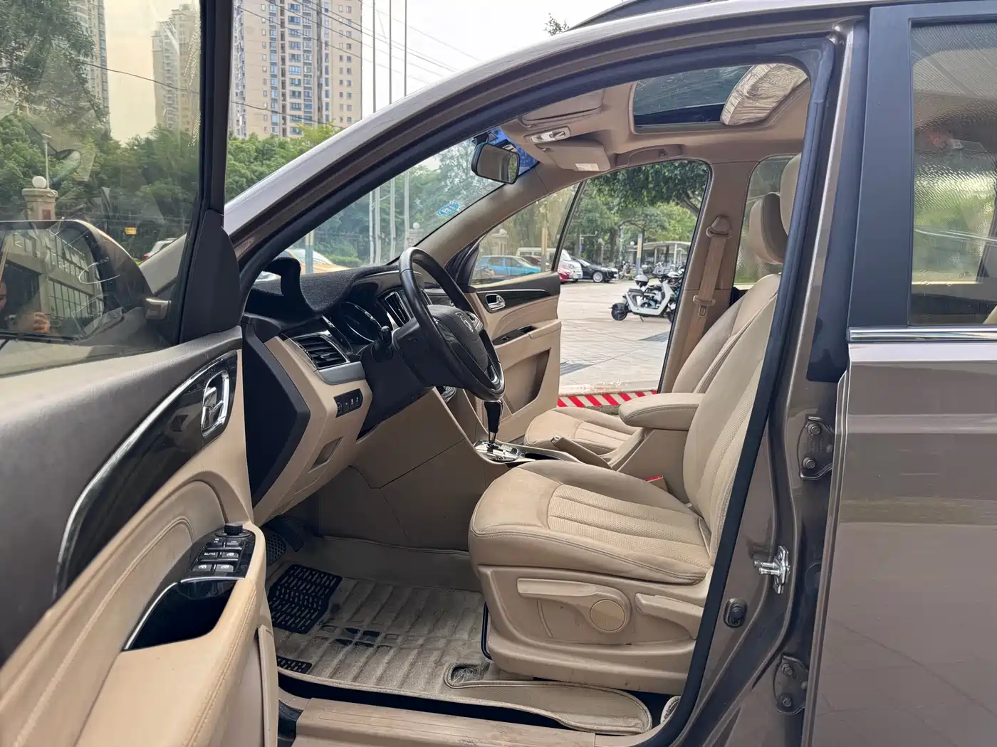 Фото 8 - Baojun 730