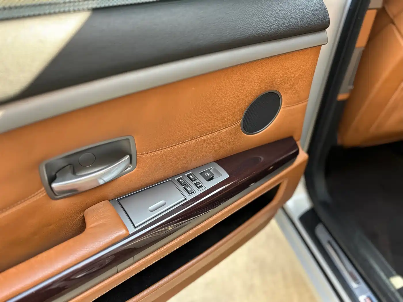 BMW 7 Series 2009 750Li Luxury фото 12