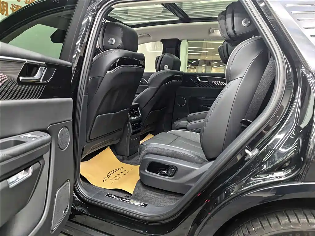 Hongqi E-HS9 2022 660km Qi Chang Edition (6-seater) фото 13