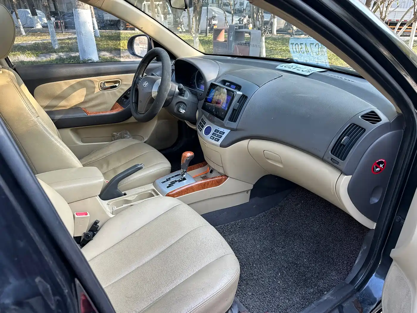 Hyundai Elantra 2010 1.6L AT GLS фото 16