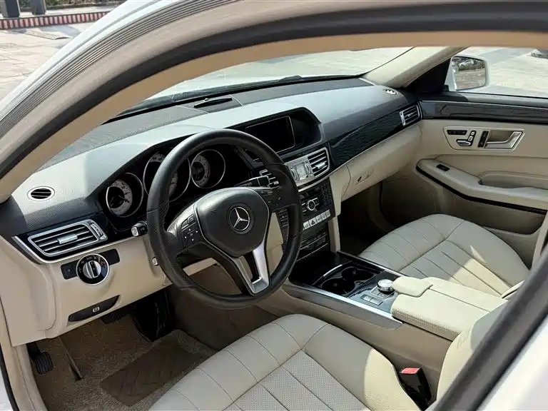 Mercedes-Benz E-Class 2015 E 260 L Sport фото 8