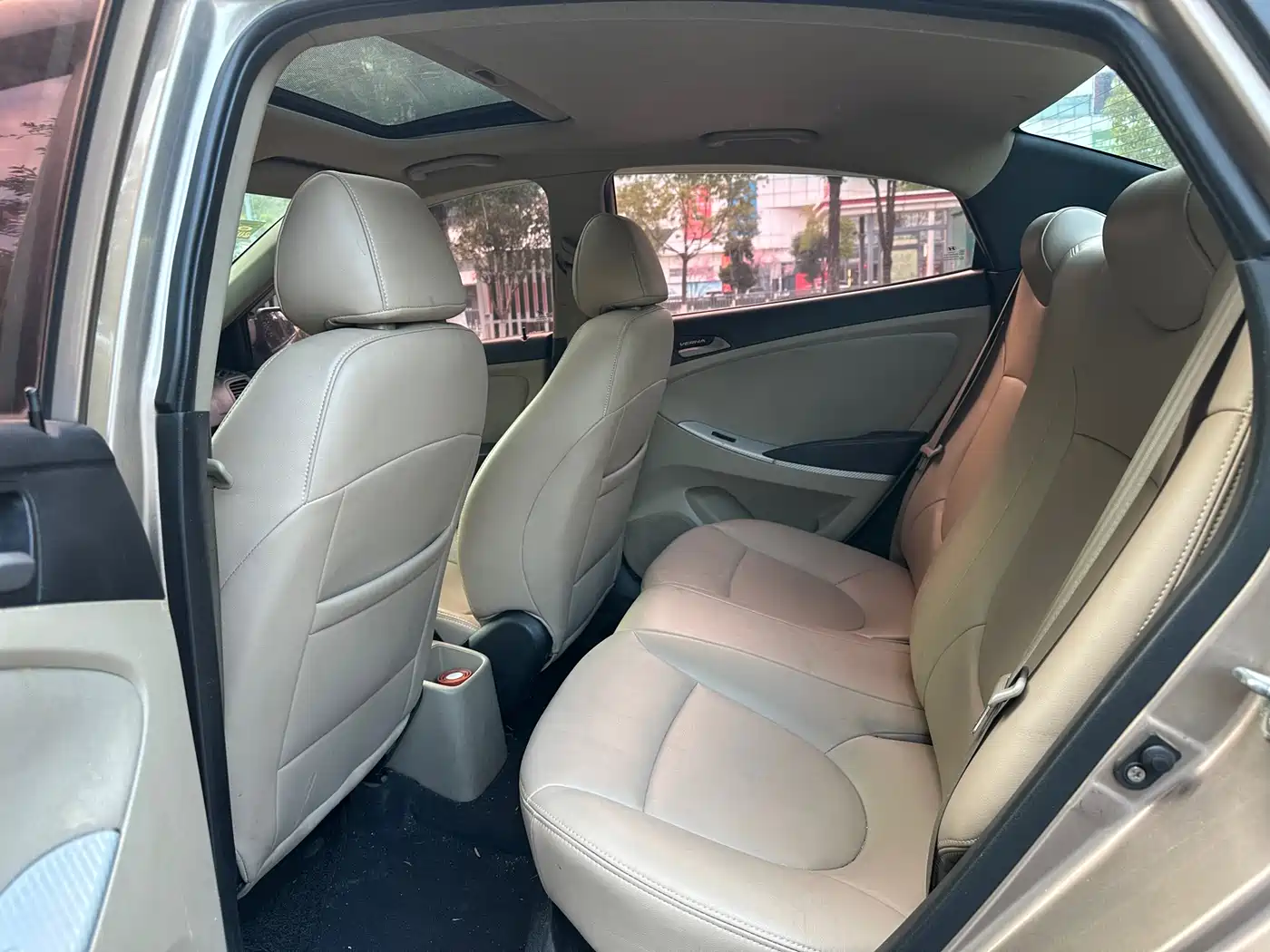 Hyundai Verna 2016 1.4L Automatic Leading GLX фото 7