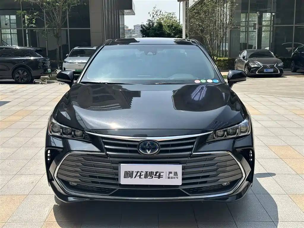Toyota Avalon 2019 Hybrid 2.5L Luxury Edition China VI фото 3