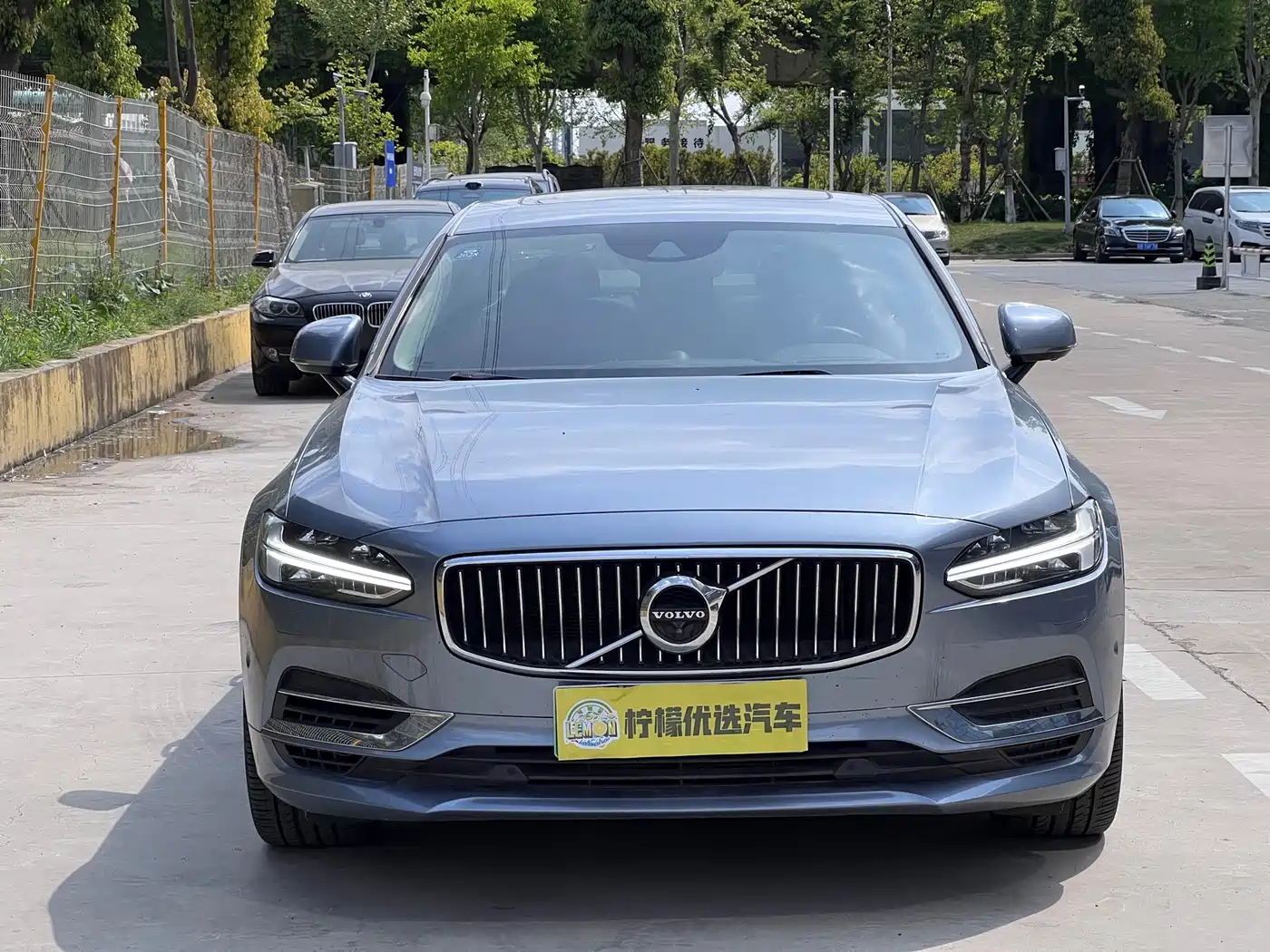VOLVO S90 PLUG IN HYBRID