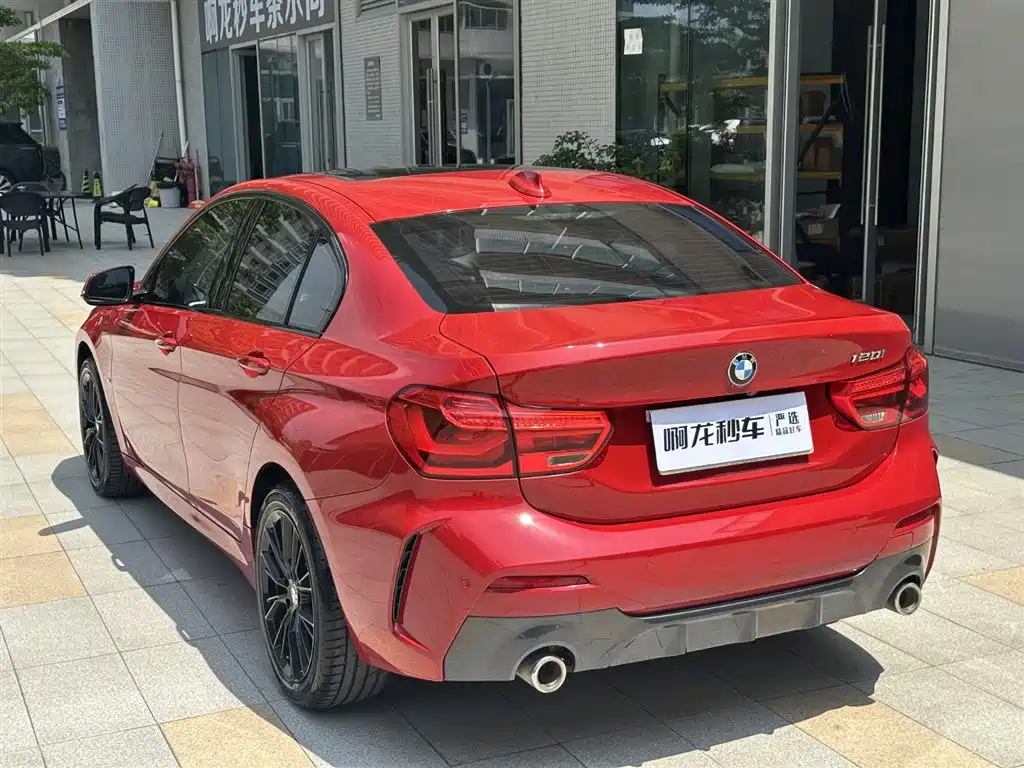 BMW 1 Series 2020 Model 120i M Sport Package фото 21