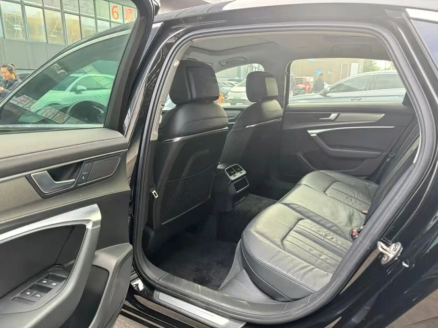 Audi A6L 2021 45 TFSI Exclusive Elegance фото 5