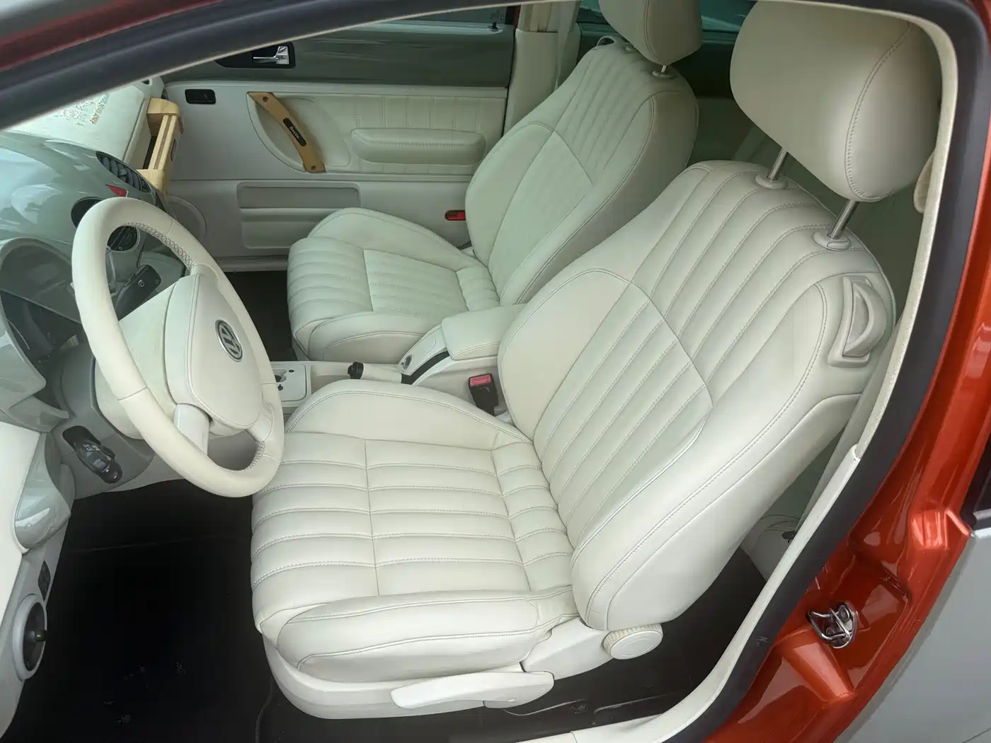Volkswagen Beetle 2010 2010 1.8T BlackOrange Luxury Edition
