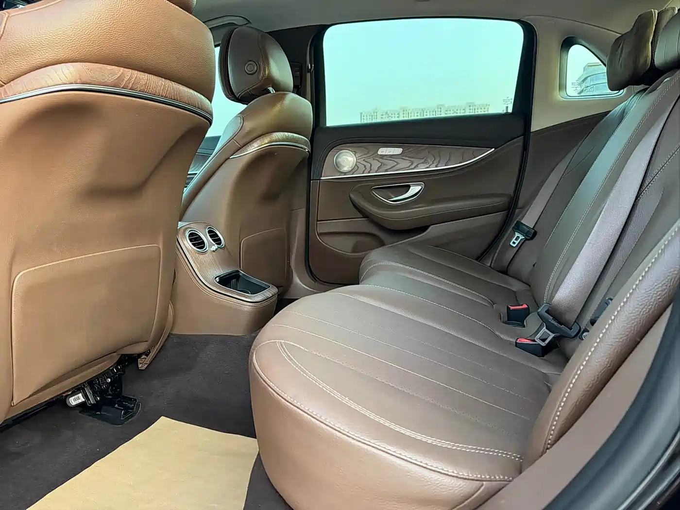 Mercedes-Benz E-Class 2021 E 300 L Fashion фото 11