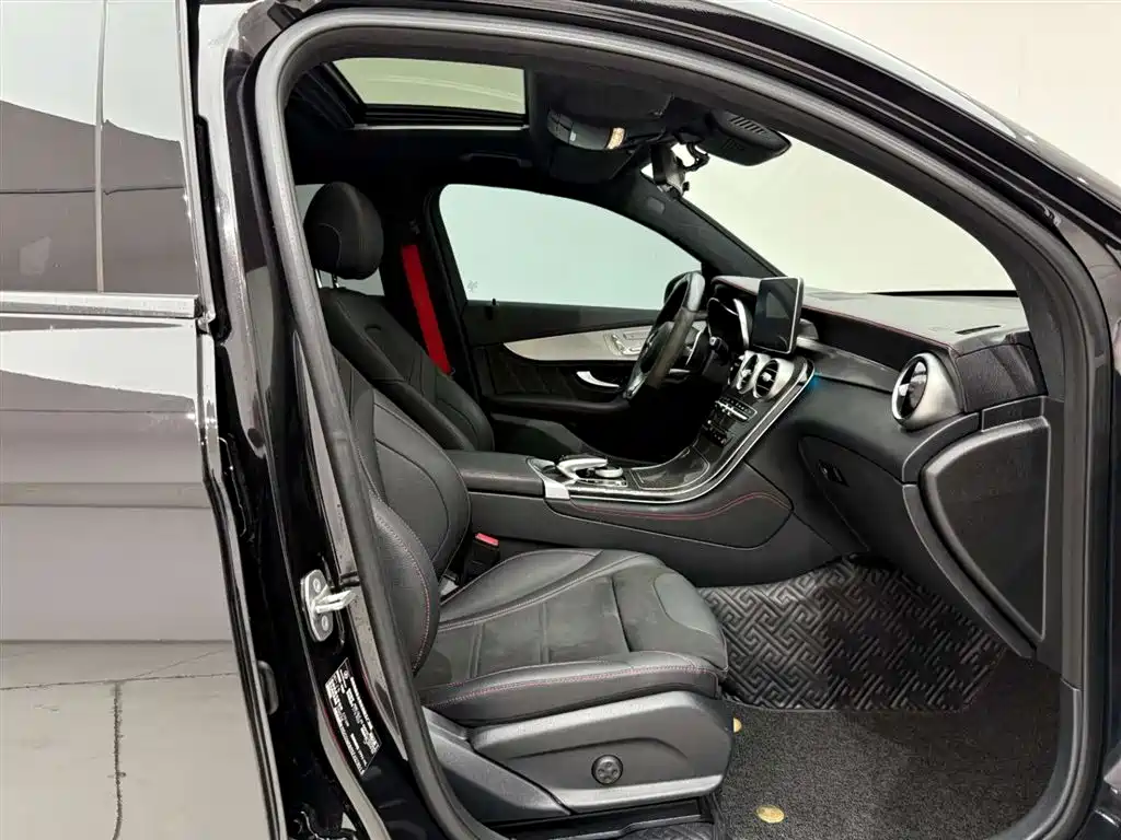 Mercedes-Benz GLC Coupe AMG 2017 AMG GLC 43 4MATIC Coupe SUV фото 19
