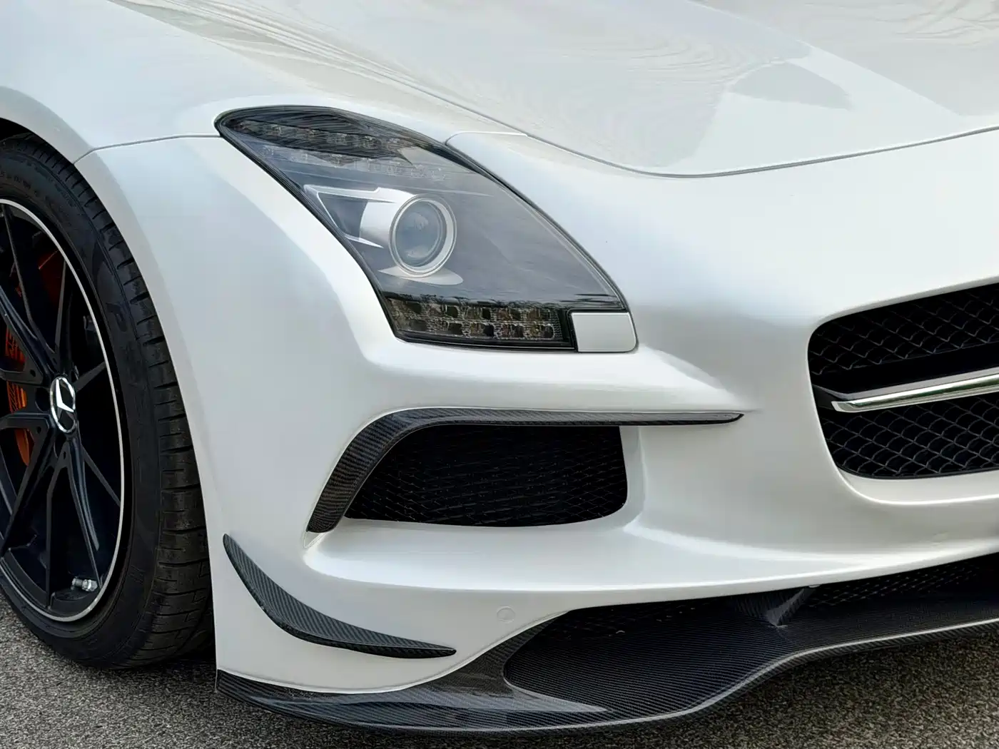 Mercedes-Benz SLS AMG 2011 SLS AMG фото 22