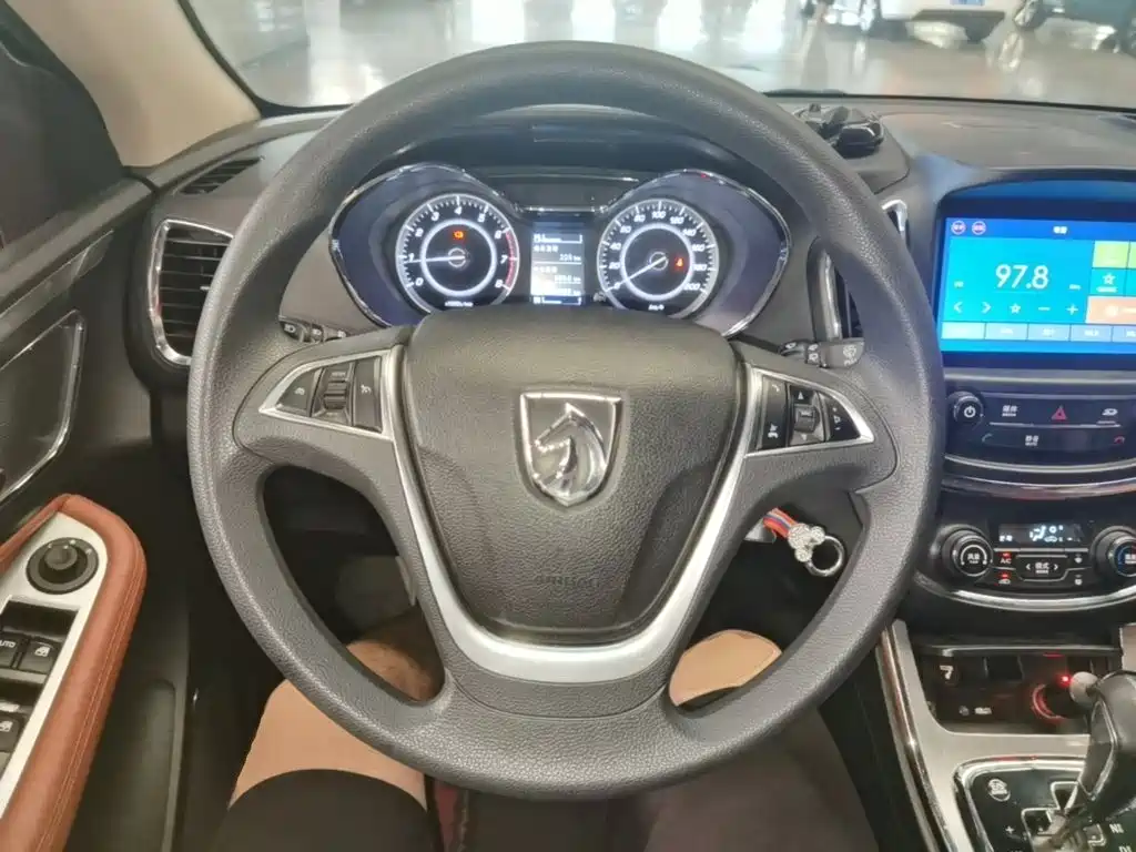 Baojun 560 2017 2016 1.8L iAMT Elite