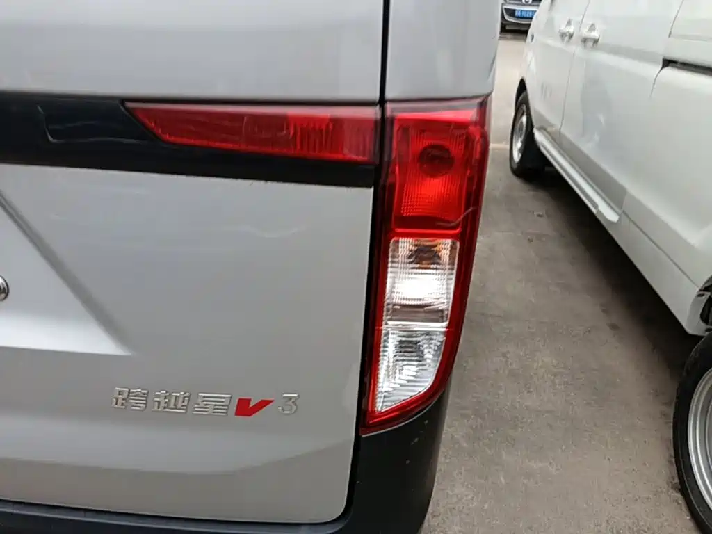 Changan Kuayue Kuayuexing V3 2025 2023 1.5L Gasoline Standard 7-seater Passenger Vehicle