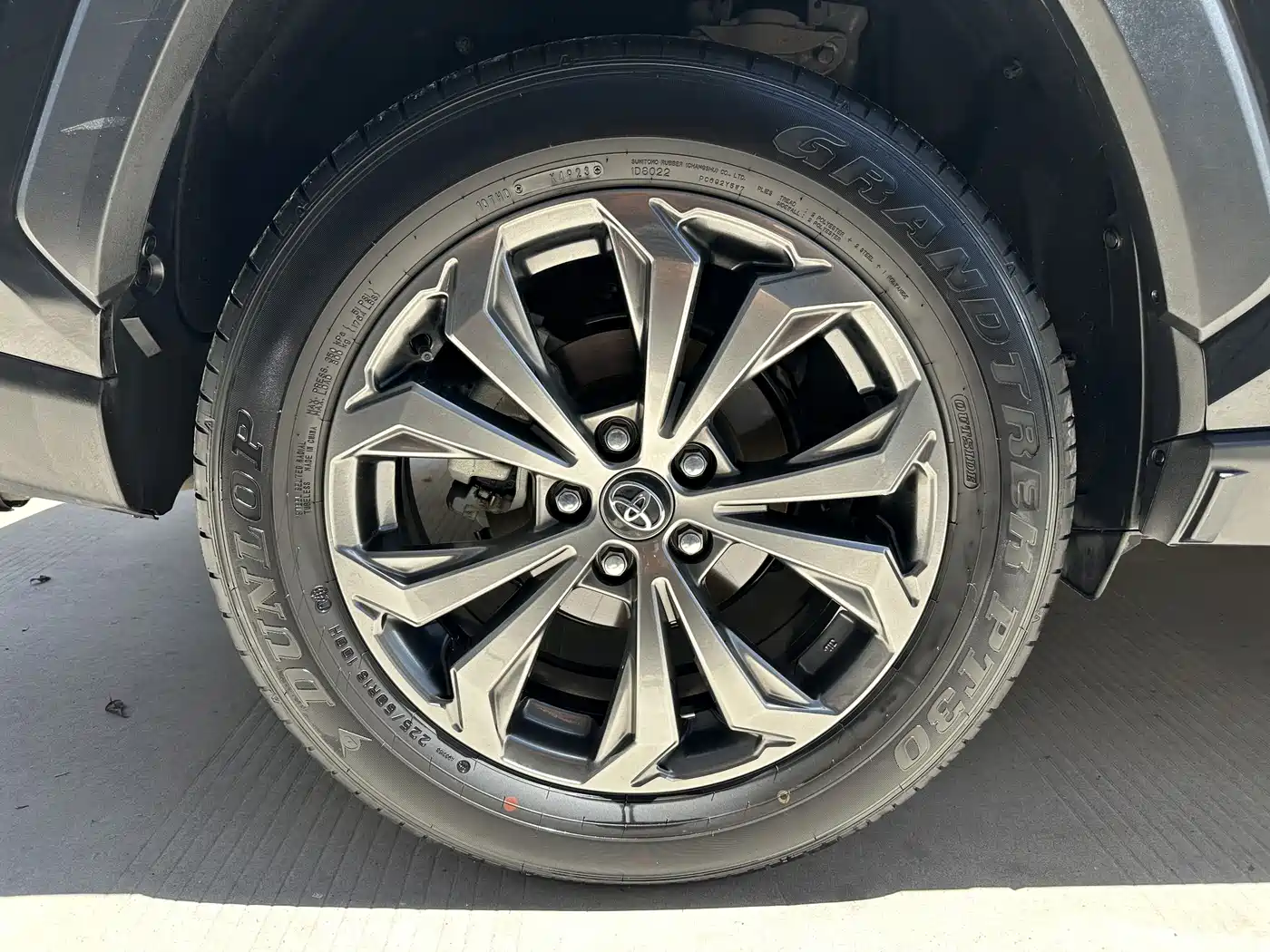 Toyota RAV4 Rongfang 2023 2.0L CVT FWD Style Plus Edition фото 12