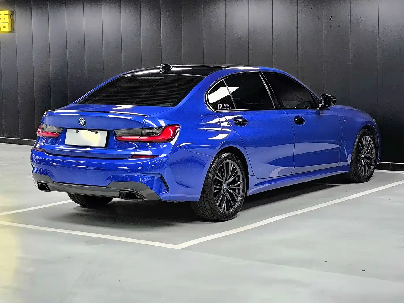 BMW 3 Series 2020 325Li M Sport Black Night Package фото 16