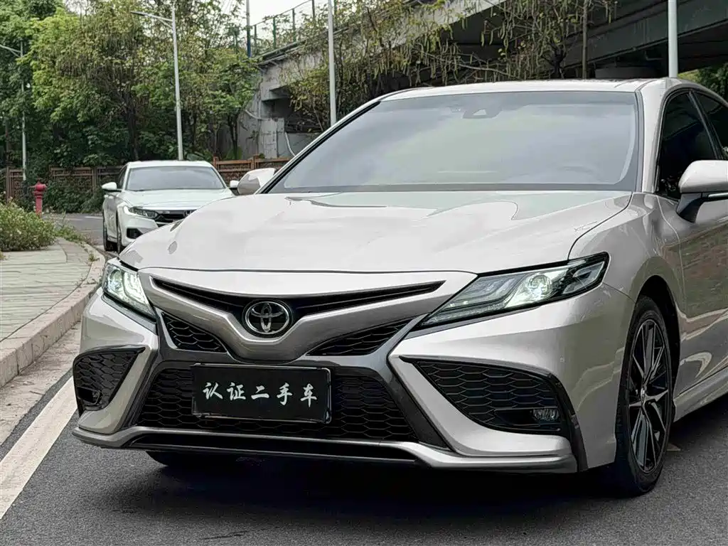Toyota Camry 2021 2.5S Feng Shang Edition фото 4