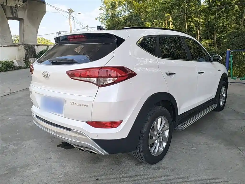 Hyundai Tucson 2015 1.6T Dual Clutch 2WD Smart фото 7