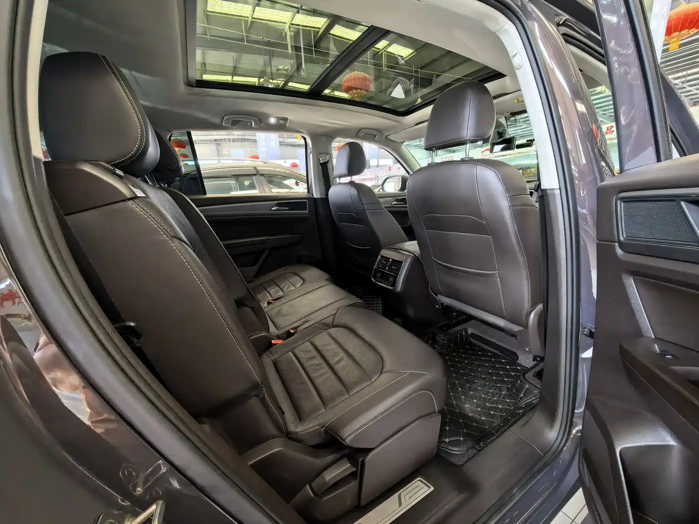 Volkswagen Teramont 2017 380TSI 4WD Luxury Edition фото 8