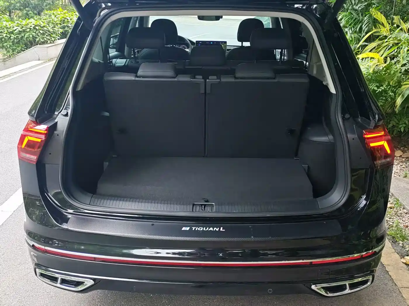 Фото 8 - Volkswagen Tiguan L