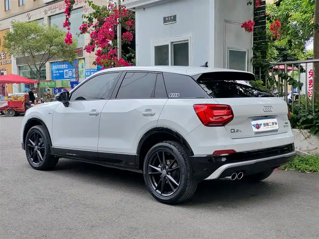 Audi Q2L 2021 Model 35 TFSI Fashion Dynamic фото 4
