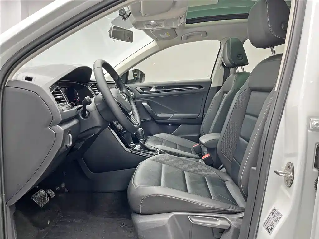 Volkswagen T-ROC 2020 280TSI DSG 2WD Comfort фото 15