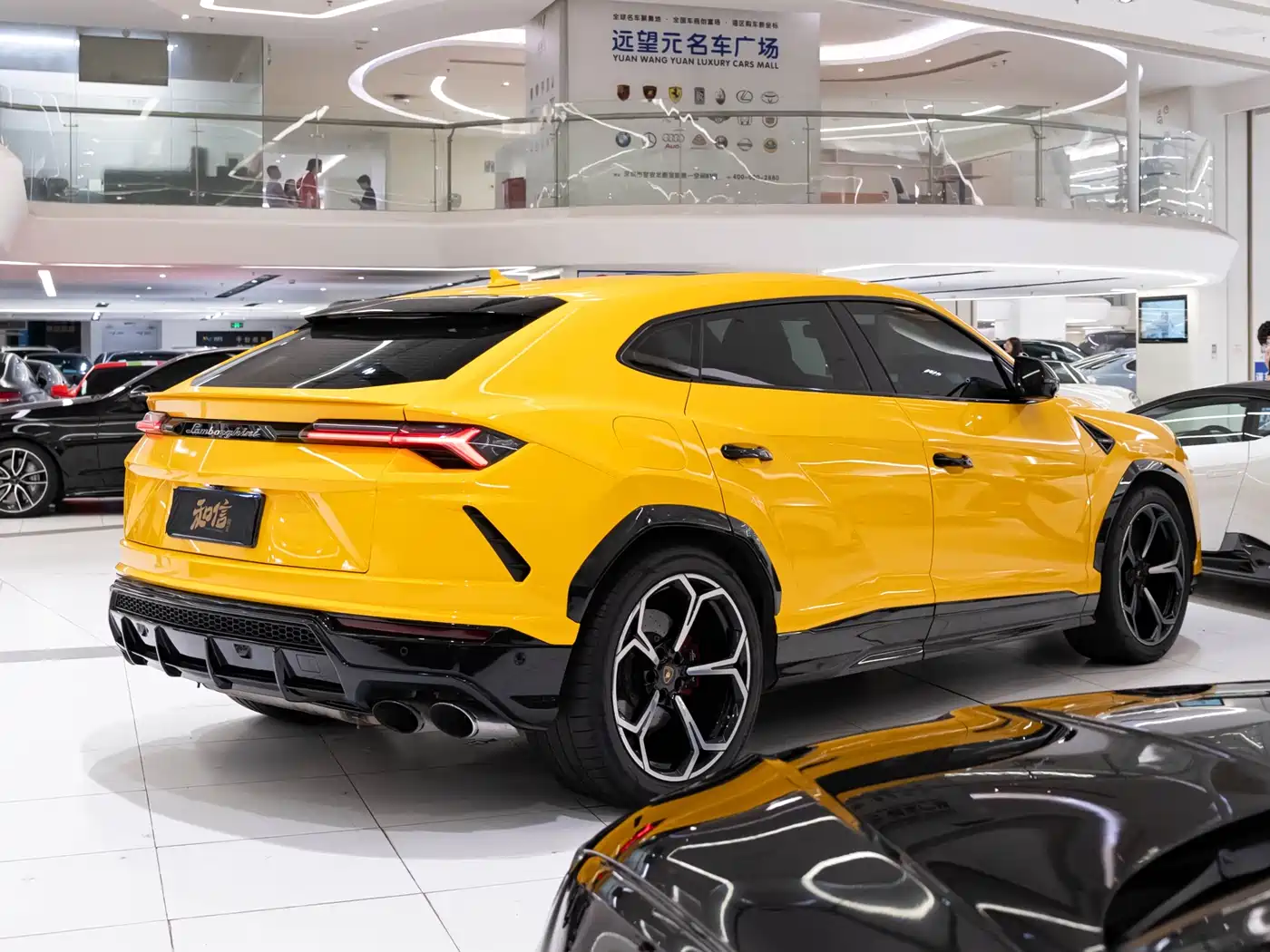 Lamborghini Urus 2018 4.0T V8 фото 6