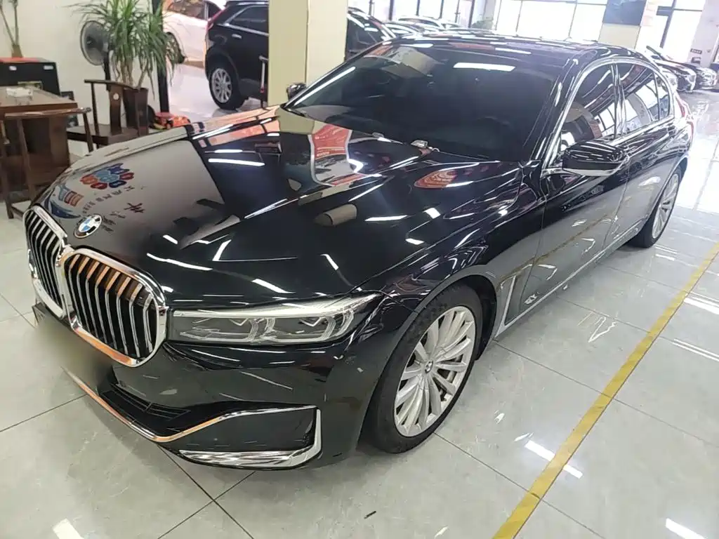 Фото 1 - BMW 7 Series