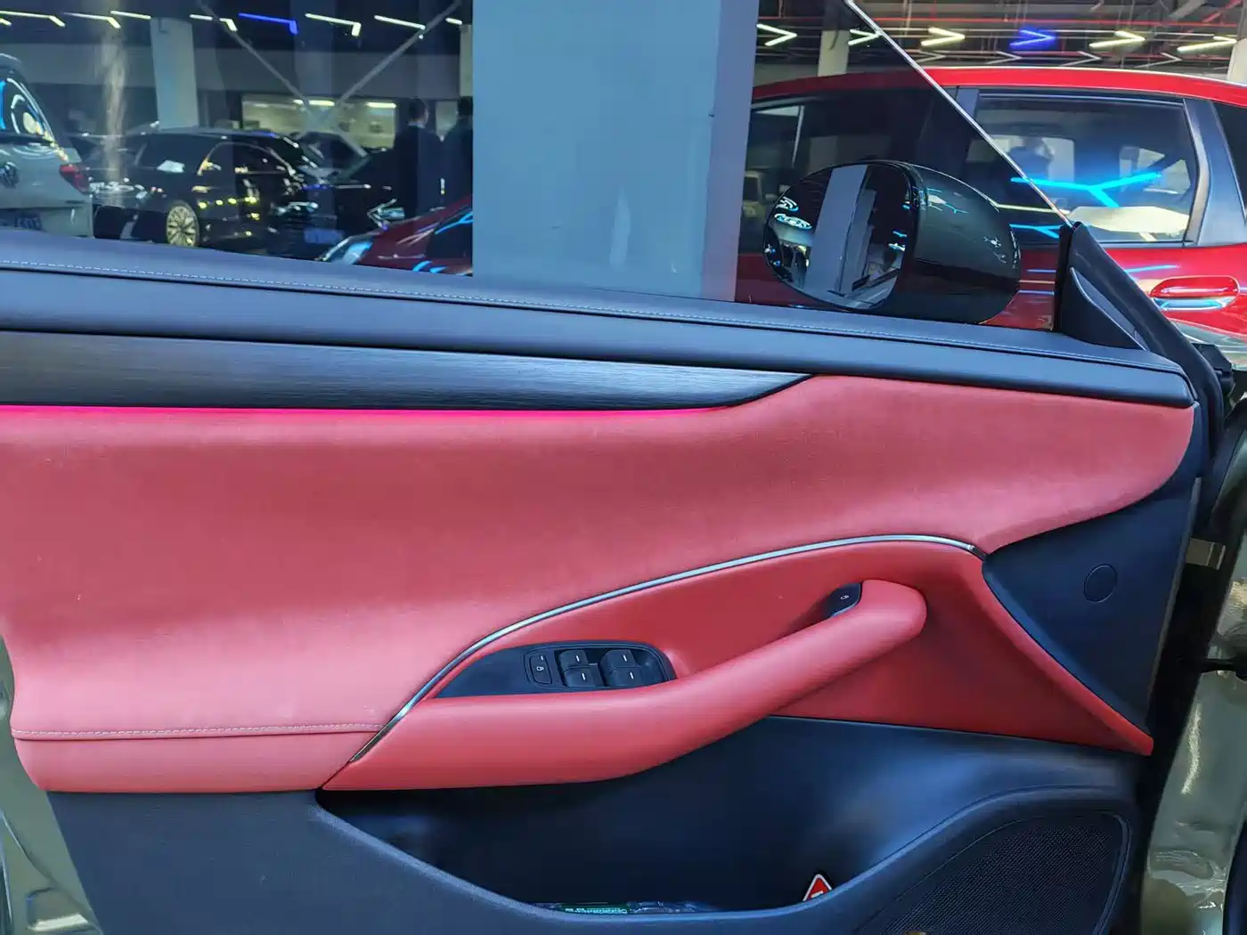 XIAOMI CAR XIAOMI SU7