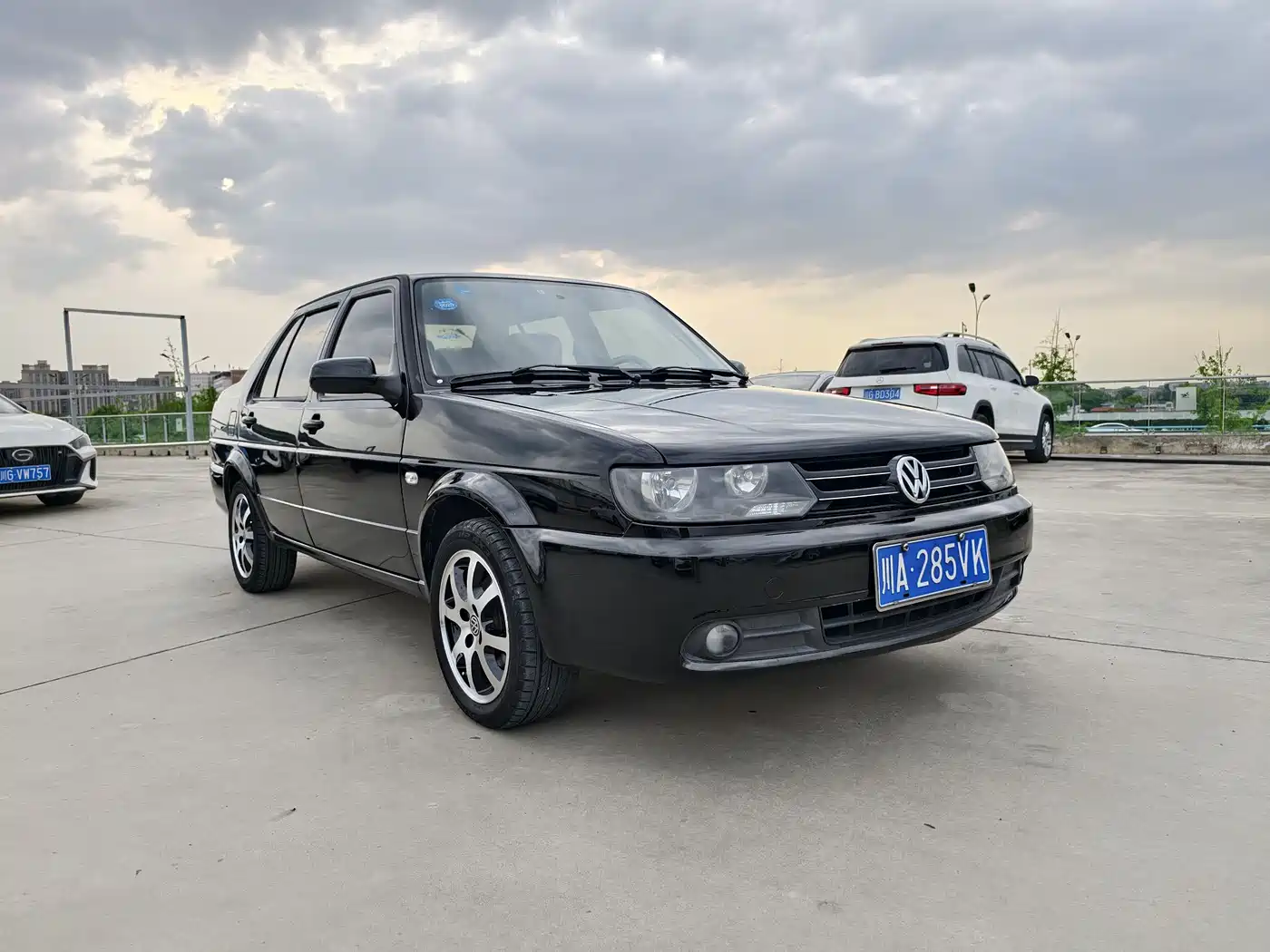 Volkswagen Jetta 2012 1.6L Commemorative Edition фото 2