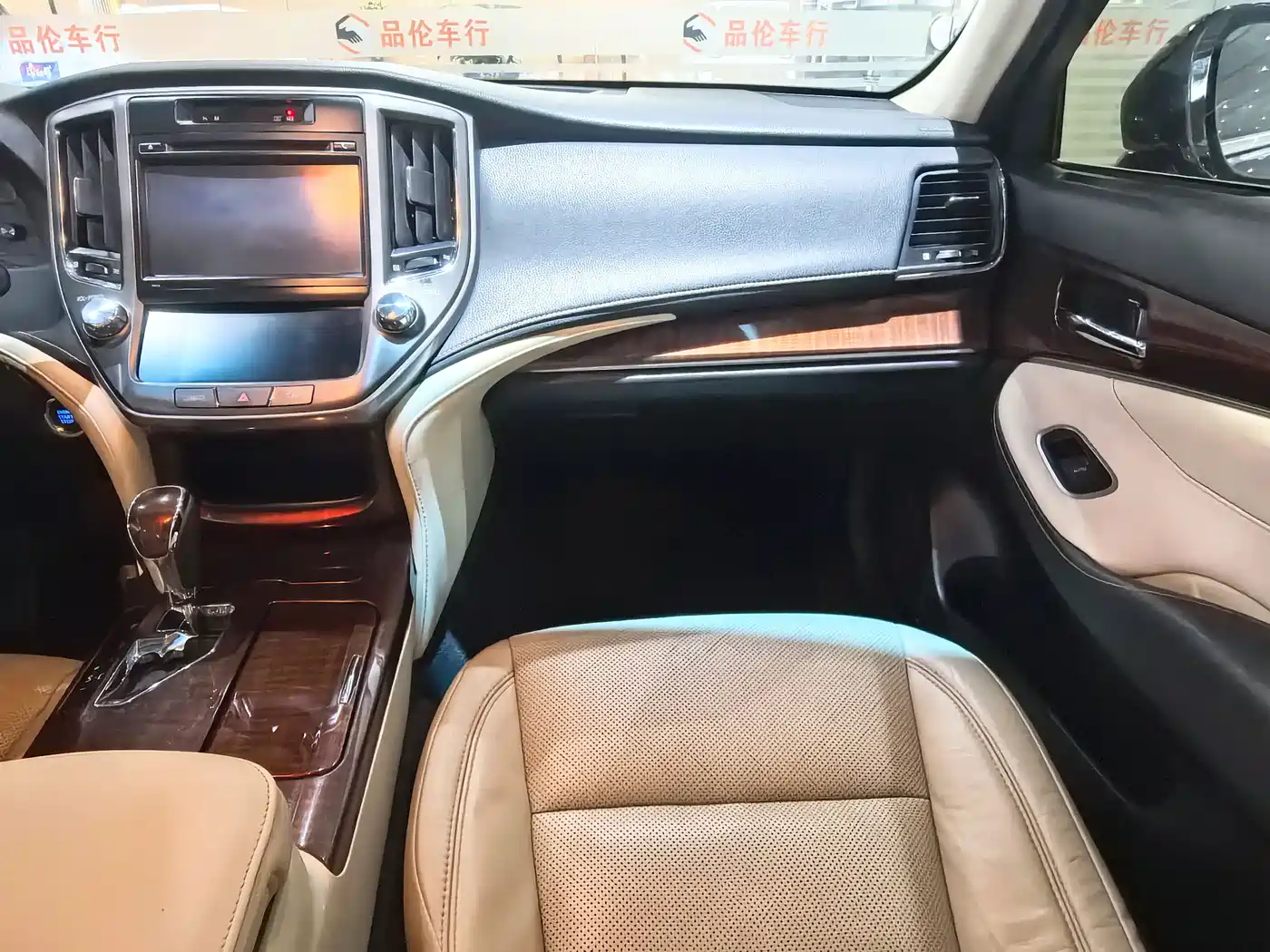 Toyota Crown 2015 2.0T Fashion фото 5