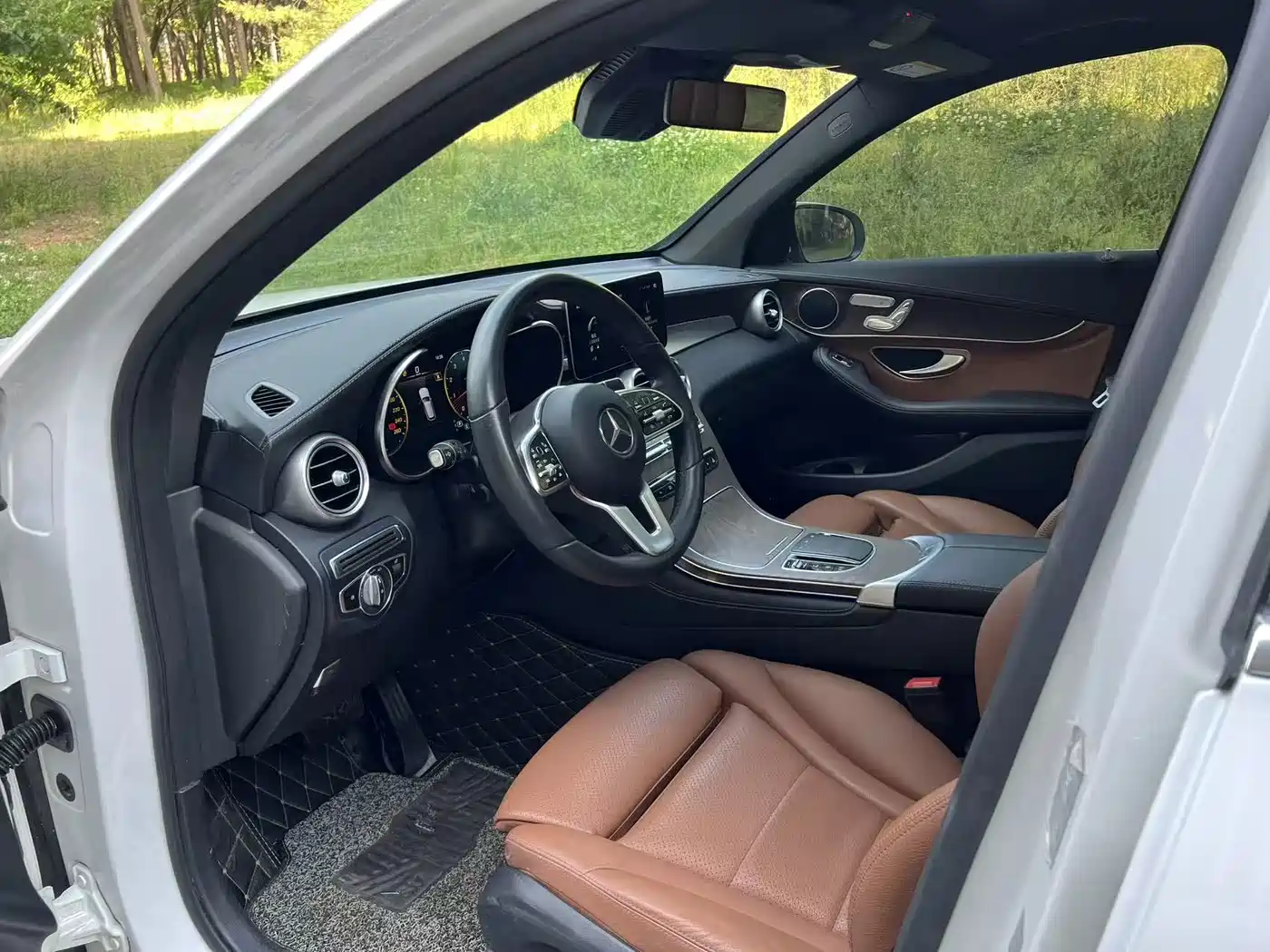 Mercedes-Benz GLC 2020 Facelift GLC 300 L 4MATIC Dynamic фото 6