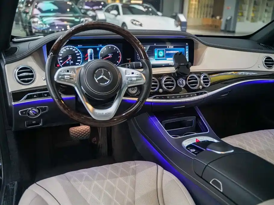 IMSA Maybach S-Class 2020 S 450 MAYBACH Executive 4-seater фото 17