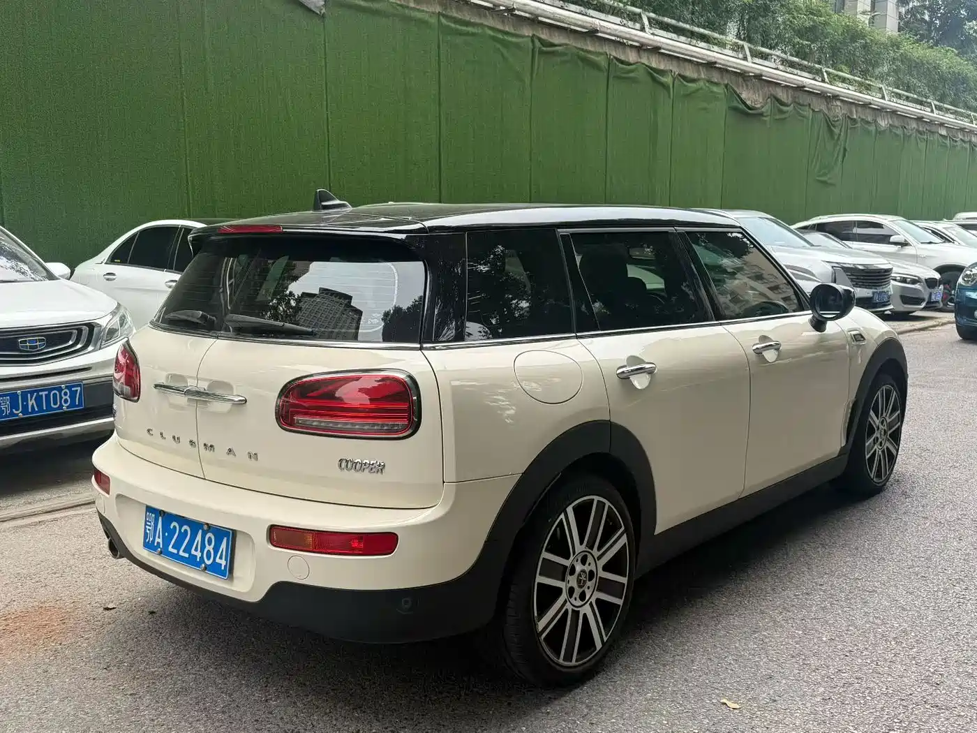Фото 8 - MINI CLUBMAN