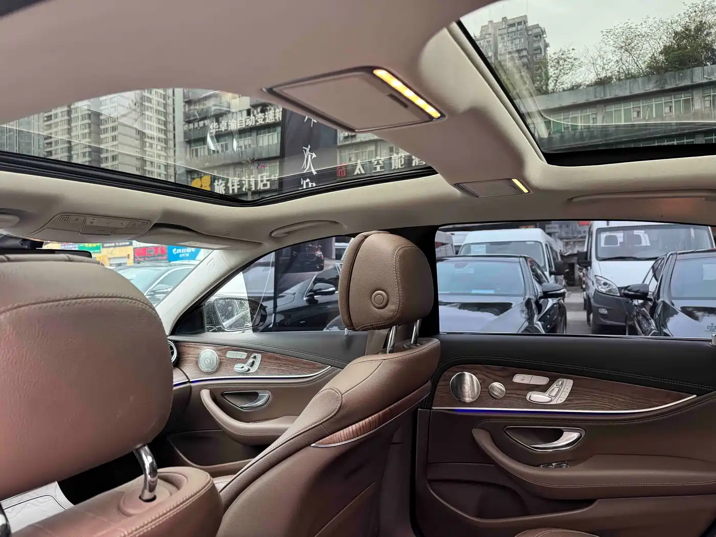 MERCEDES-BENZ E CLASS