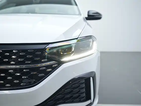 Volkswagen Lavida 2024 Model 300TSI DSG Starlight Full Comfort Edition фото 12