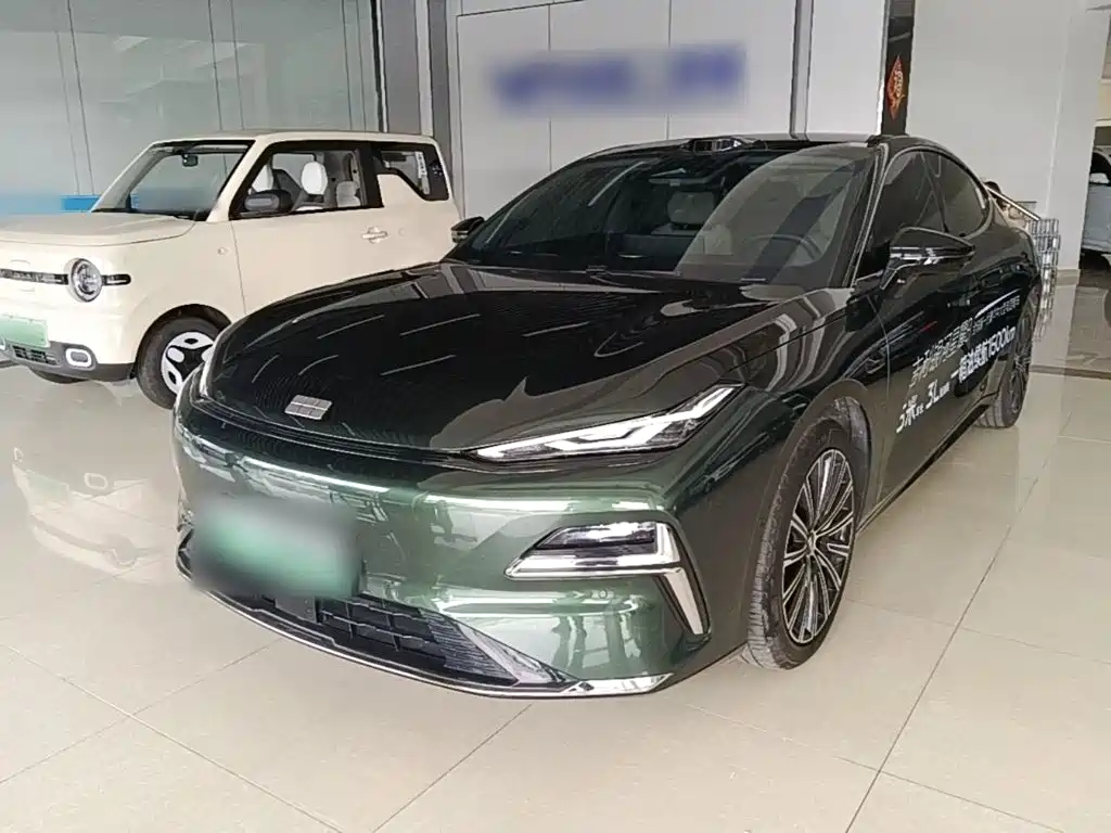Geely Galaxy Xingyao 8 2025 130km EM-P Starship Edition