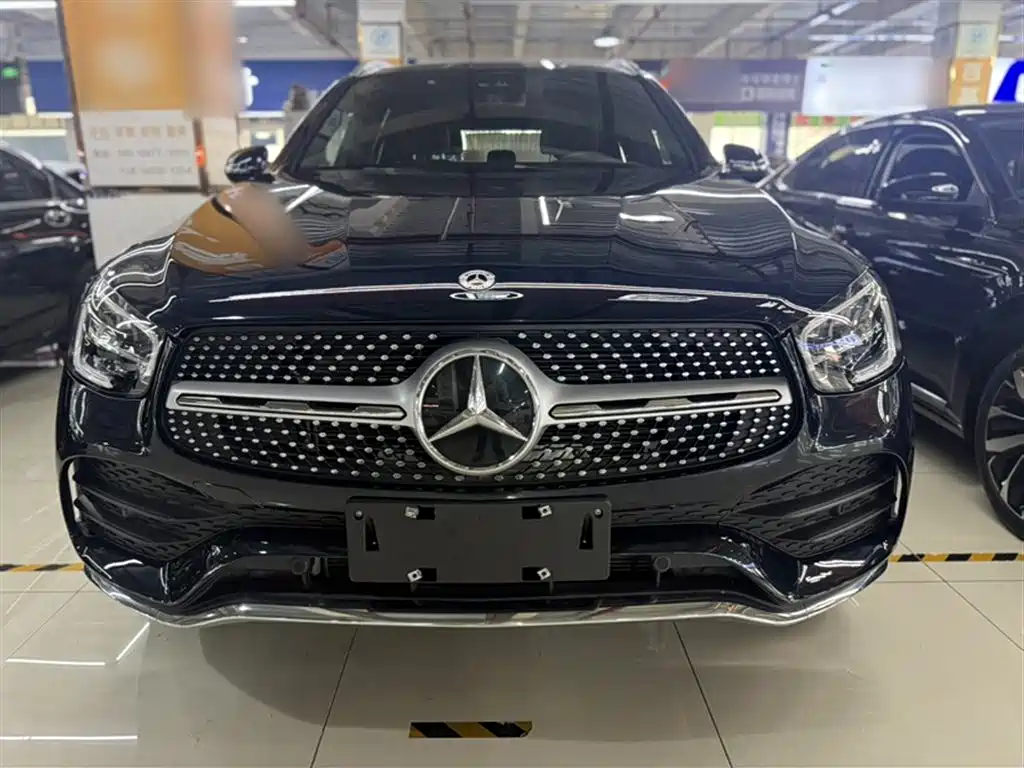MERCEDES-BENZ GLC