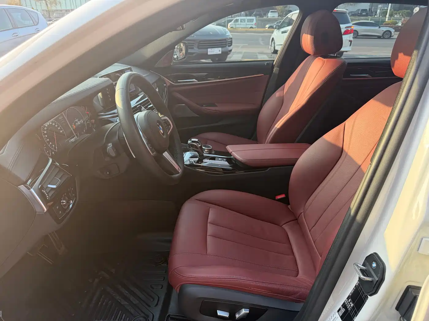 BMW 5 Series 2019 530Li Leading M Sport Package фото 4