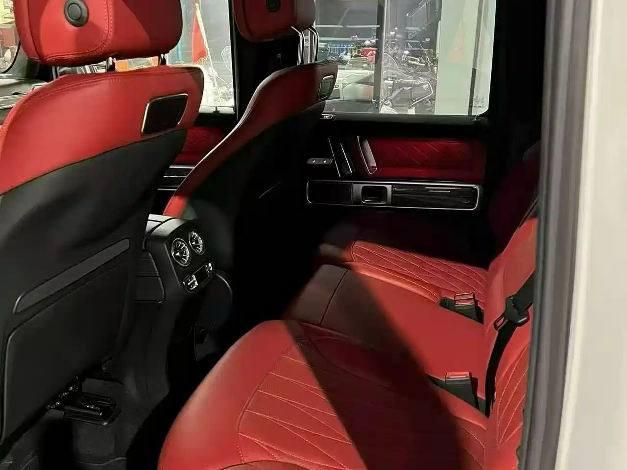 Mercedes-Benz G-Class 2023 G 500 фото 4