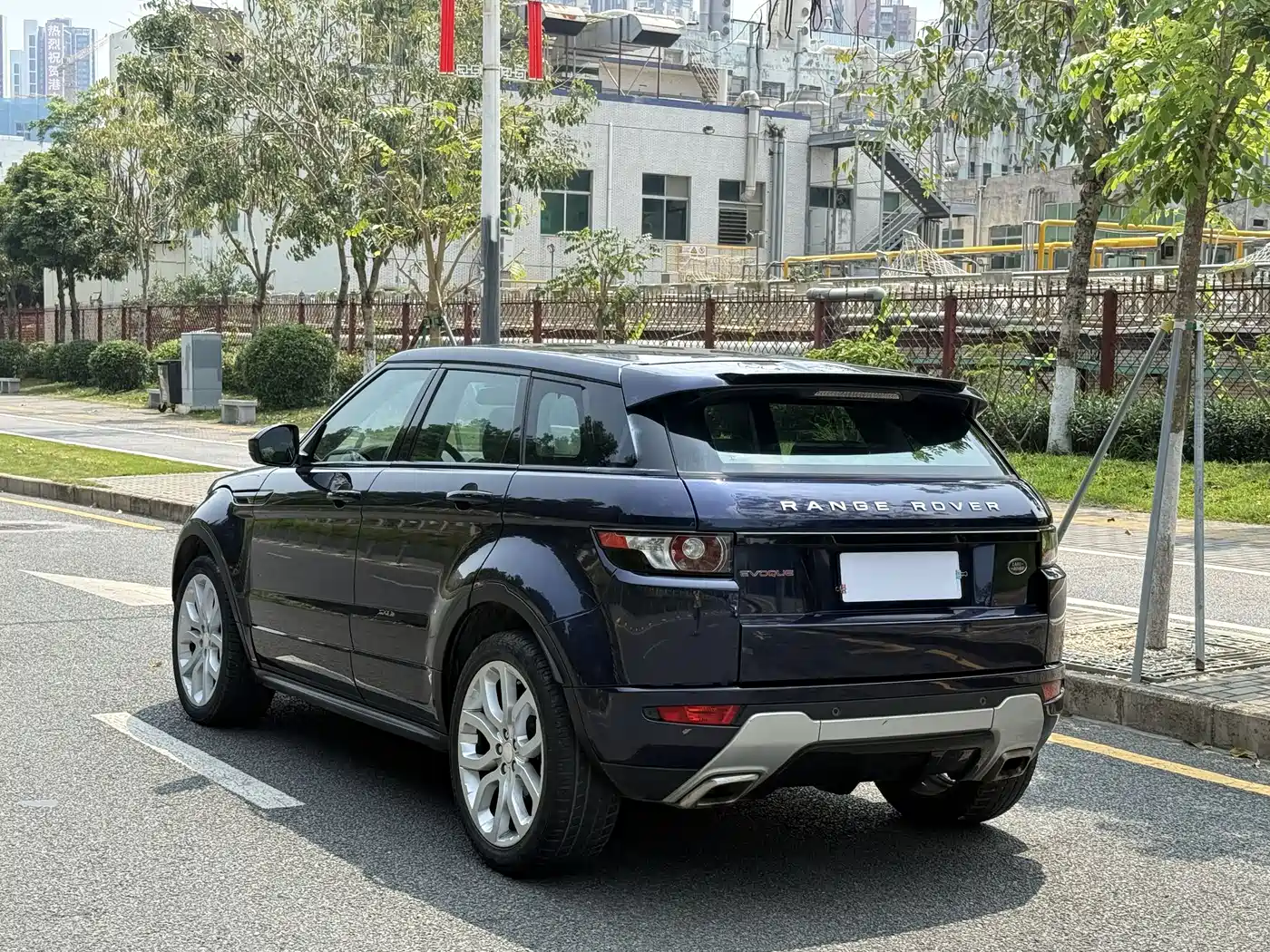 Land Rover Range Rover Evoque (Import) 2014 2.0T 5-door Brilliance Sport фото 5