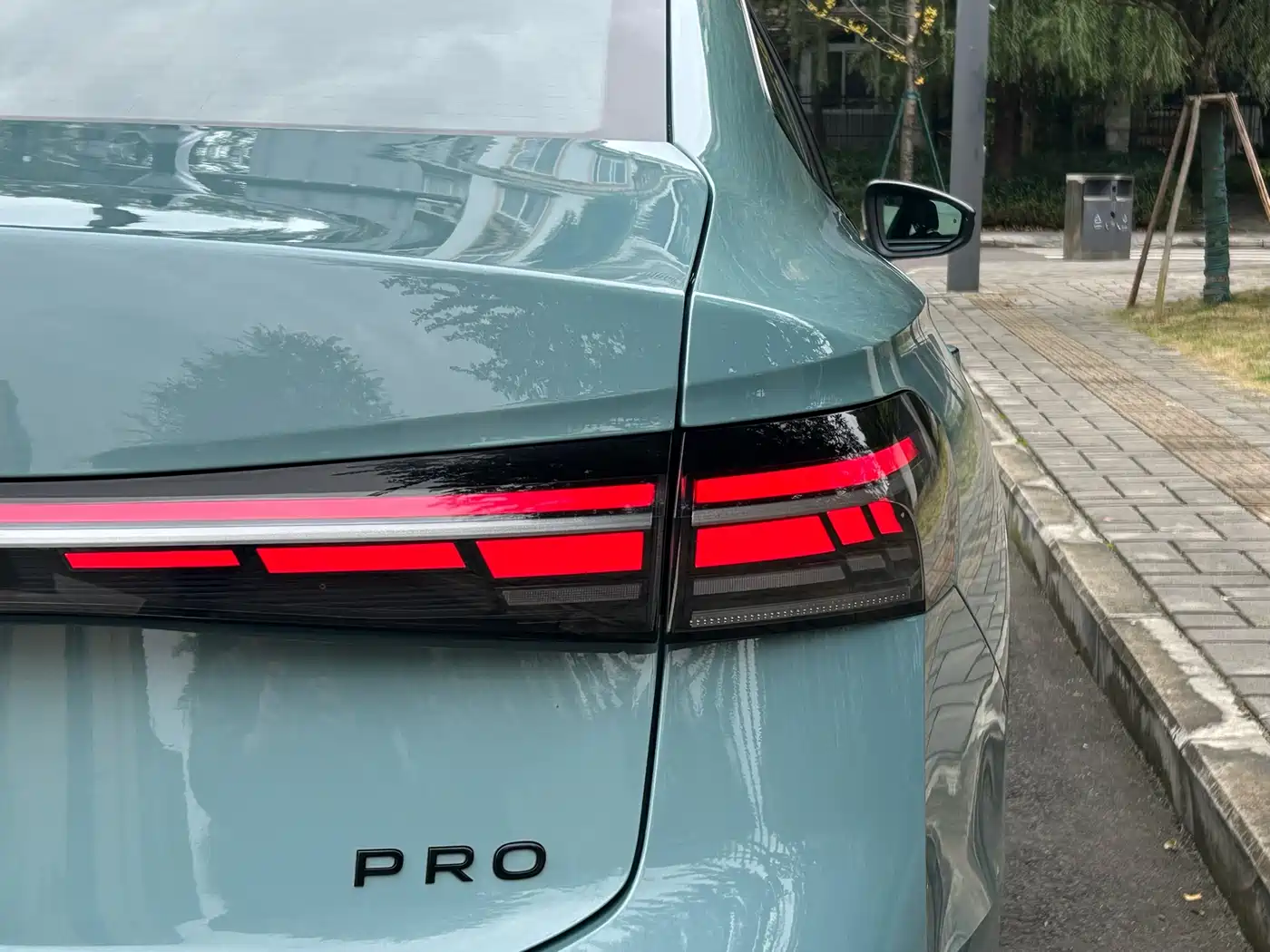 Volkswagen Passat 2025 Model Pro 380TSI Starlight Dragon Premium Edition фото 9
