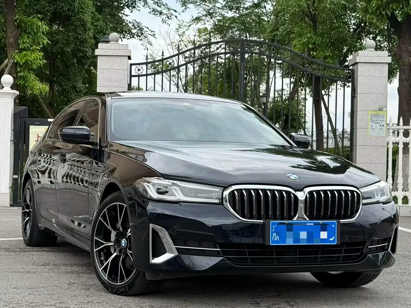 BMW 5 Series 2022 Facelift 530Li Leading Luxury Package фото 2