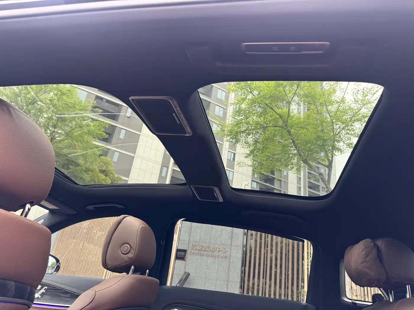 Mercedes-Benz E-Class 2022 E 300 L Sport Luxury фото 23