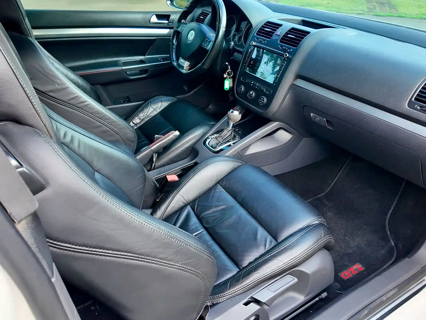Volkswagen Golf (Import) 2006 GTI 2.0T 3-Door фото 50