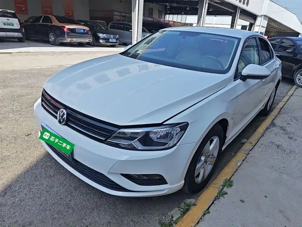 Volkswagen Lamando 2017 230TSI DSG Trend Edition