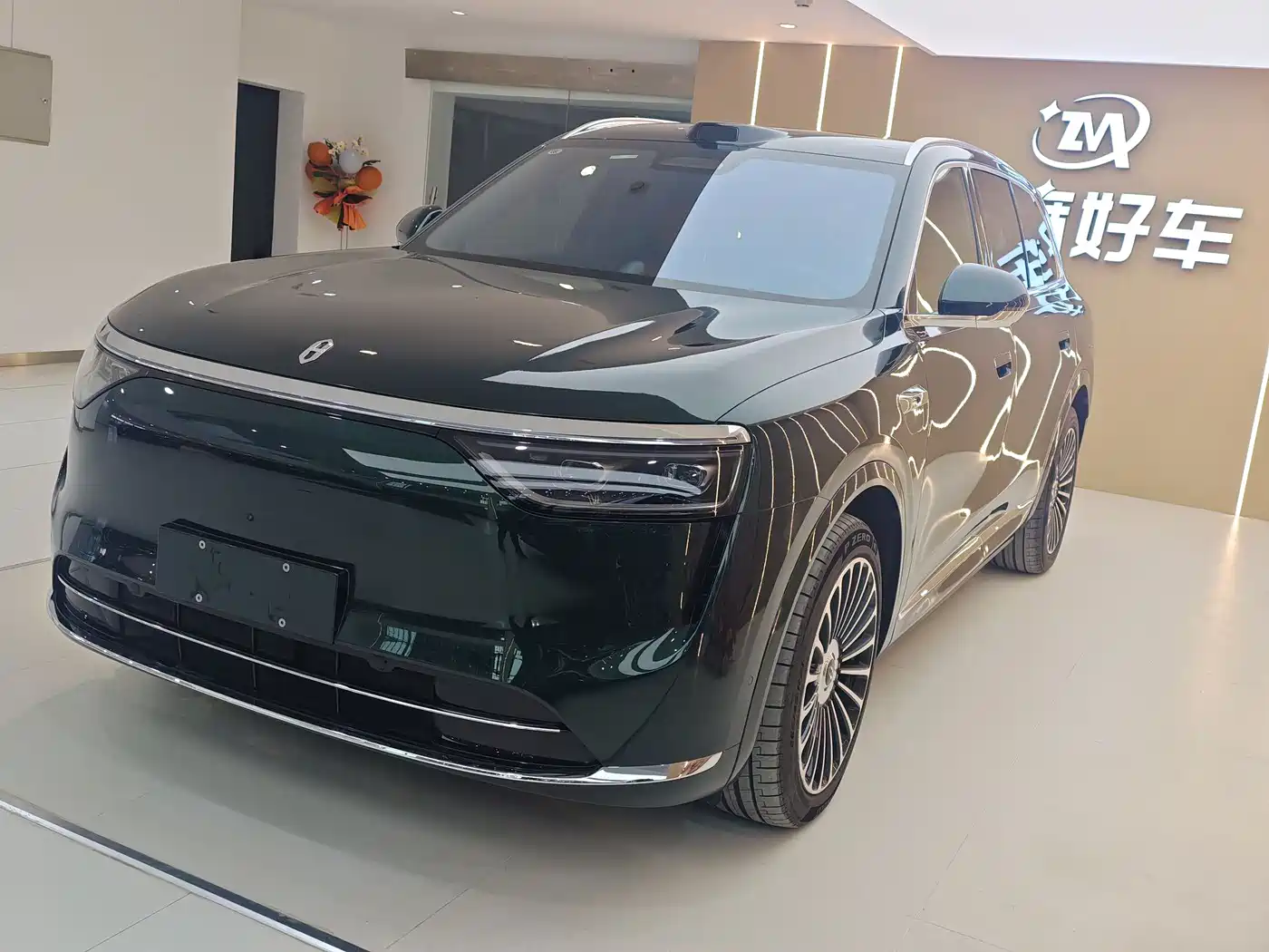 AITO Wenjie AITO M8 2025 Extended Range Ultra 53.4kWh 6-Seater