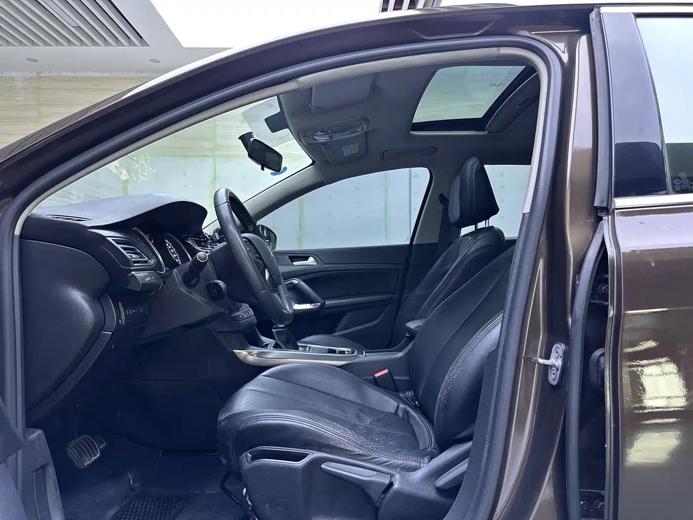 Peugeot 408 2014 1.8L Automatic Luxury Edition фото 8