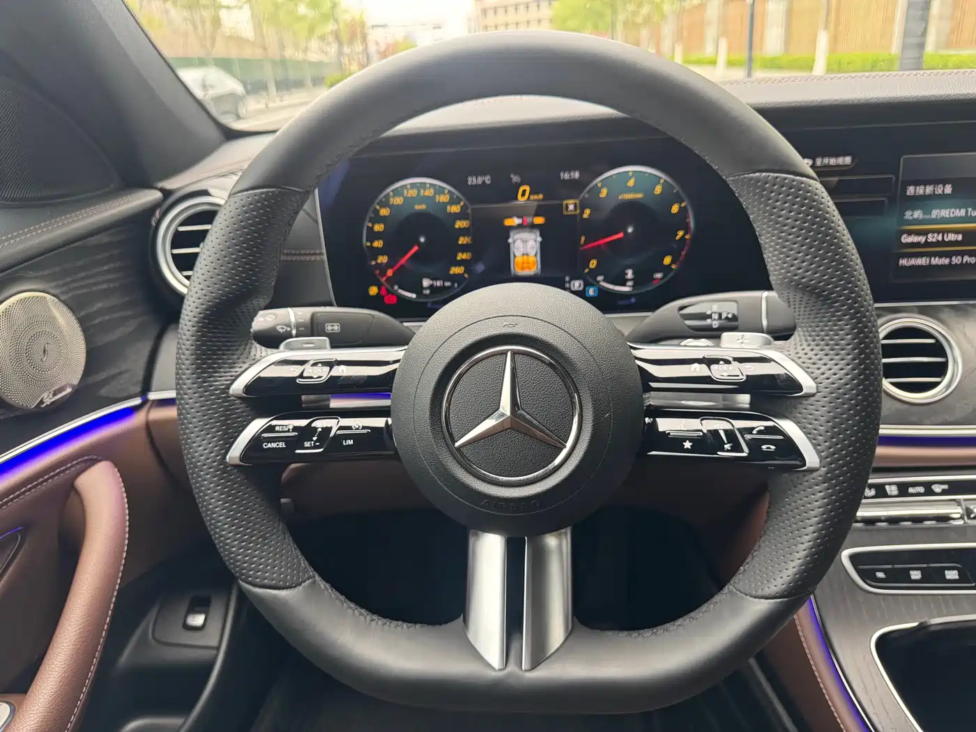 MERCEDES-BENZ E CLASS