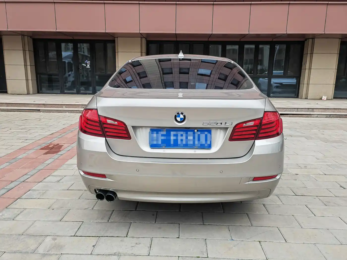 BMW 5 Series 2017 520Li Classic Edition фото 5