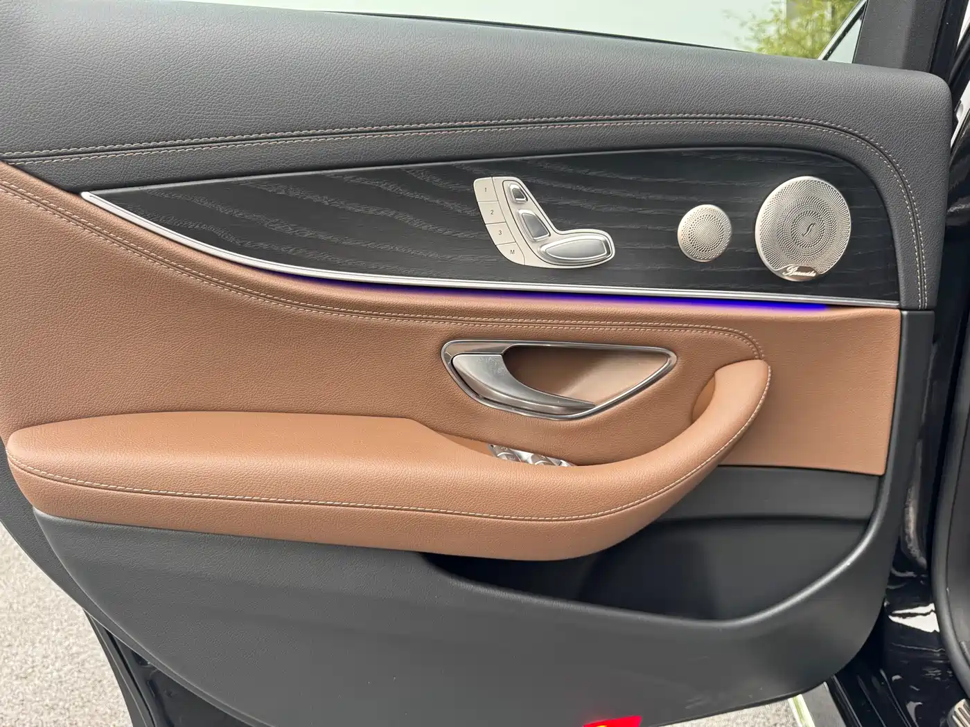Mercedes-Benz E-Class 2022 E 300 L Sport Luxury фото 22